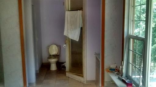 3rd image of 346 Franklin Ln