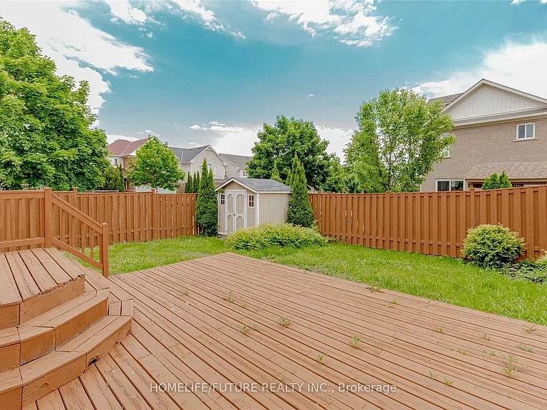 1 Catkins Cres — Photo 39