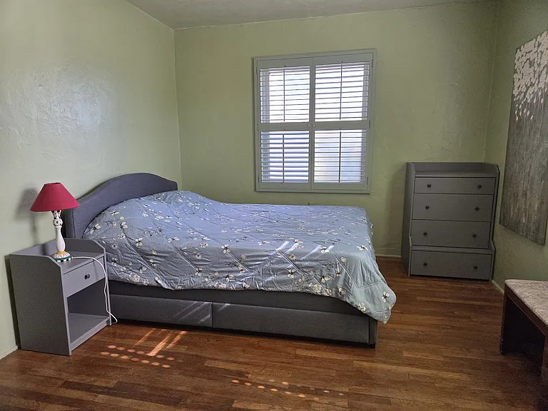 2501 E Drachman St — Photo 12