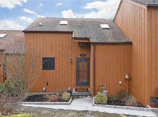 88 Amber Dr, Croton On Hudson, NY 10520