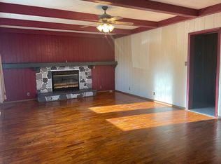 905 SE 5th St, Morrisonville, IL 62546