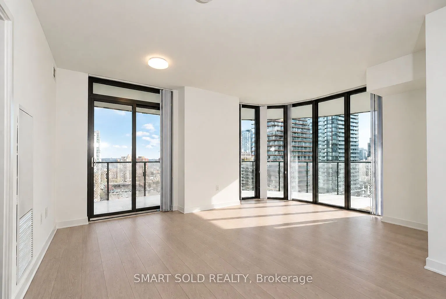 2 bed, $3,500 — Photo 2