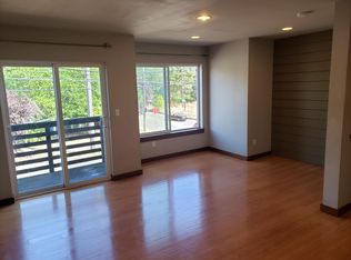 4003 7th Ave NE, Seattle, WA 98105
