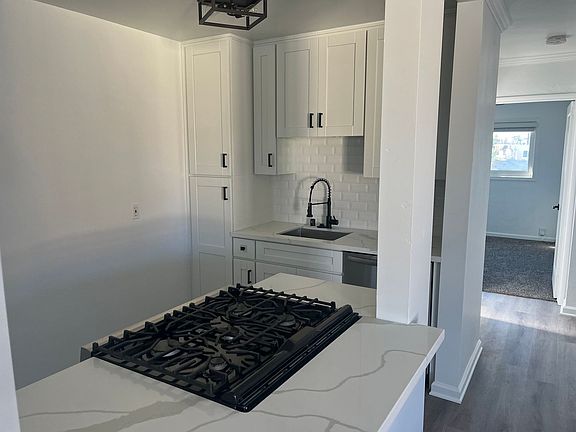 5th image of 4917-4923 Muir Ave #4921