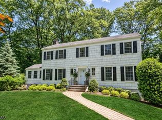 8 Wyndmoor Dr, Morristown, NJ 07960