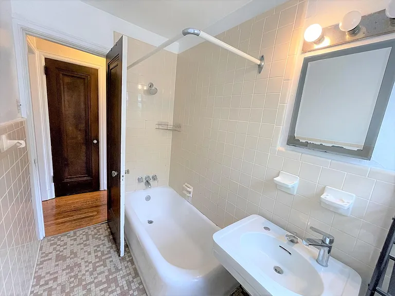 1405 Severn St #B3 — Photo 64