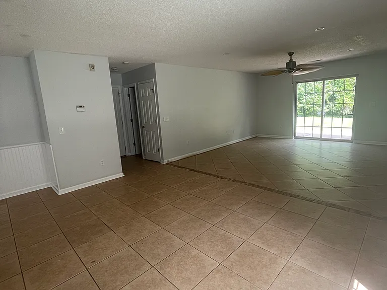 27 E Morningside Dr — Photo 2