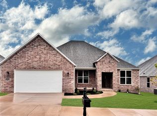 2858 N Grey Squirrel Dr, Fayetteville, AR 72704