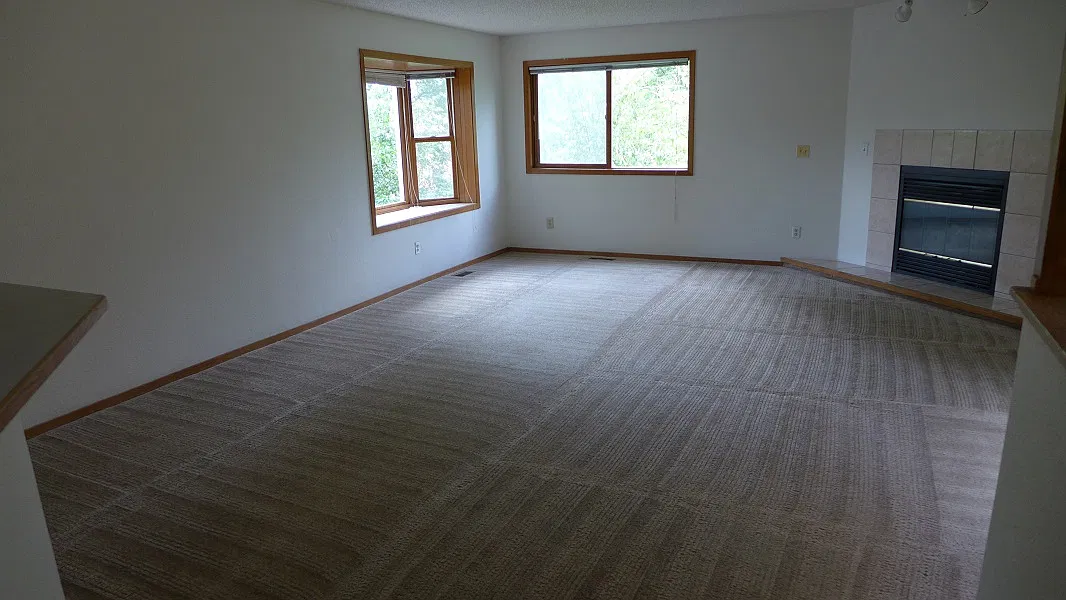 2 bed, 2.5 bath, 1630 sqft, $2,200 — Photo 2