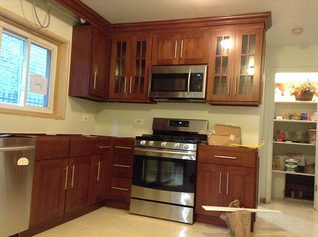 2nd image of 6819 N Wayne Ave APT 2
