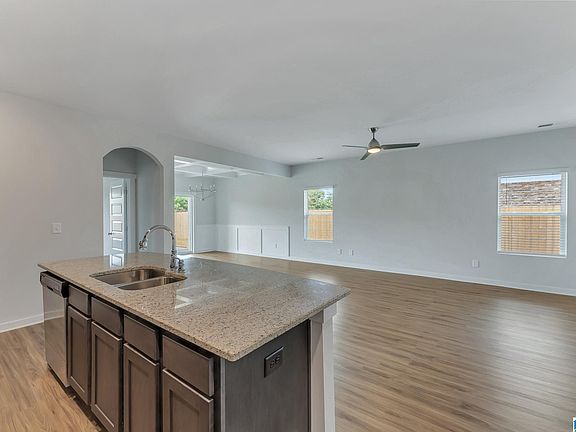 5th image of 6762 Post Oak Dr