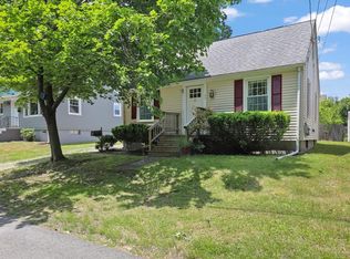 39 Eldorado St, Cranston, RI 02910