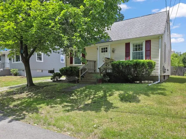 39 Eldorado St, Cranston, RI 02910