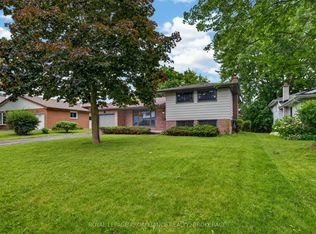 682 Carnaby St, Kingston, ON K7M5M7