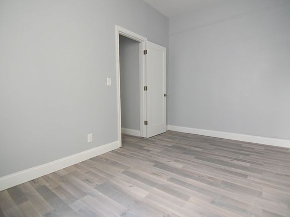 4th image of 602 W 139th St #32A