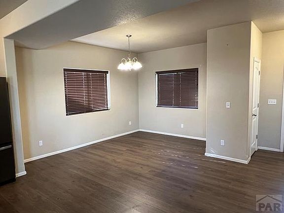 3rd image of 5824 Mark Twain Ln