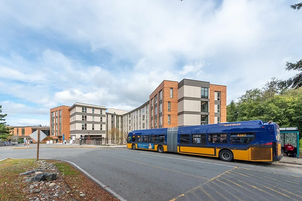 Alder Residence Hall — Photo 2