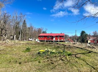 9 West Rd, Abbot, ME 04406