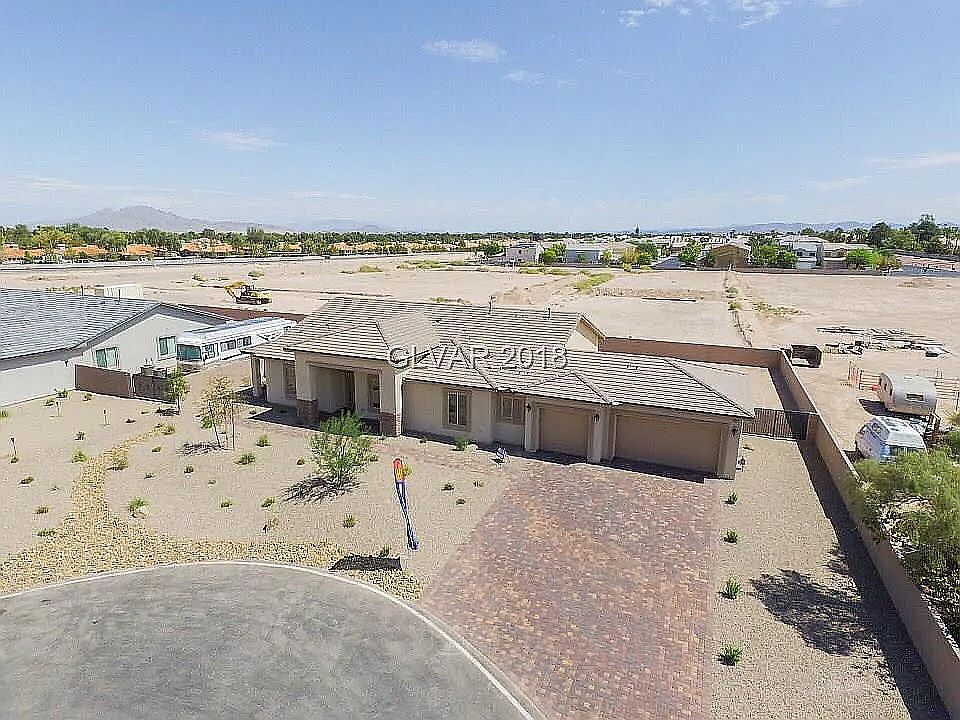 1st image of 7468 McLeod Dr