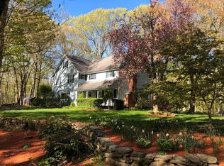 56 Rowley Rd, Woodbury, CT 06798