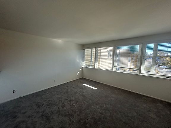 4th image of 1479 El Camino Real APT 209