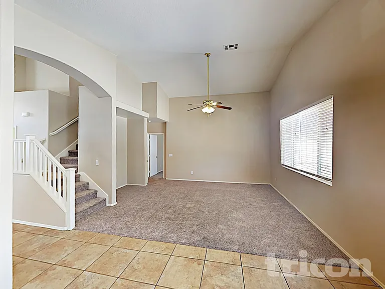 16264 W Lincoln St — Photo 5