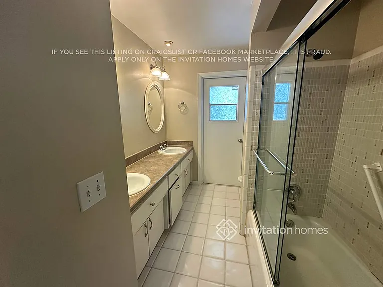 2354 Markingham Rd — Photo 11