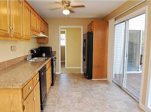 2nd image of 408 Smoketree Cir