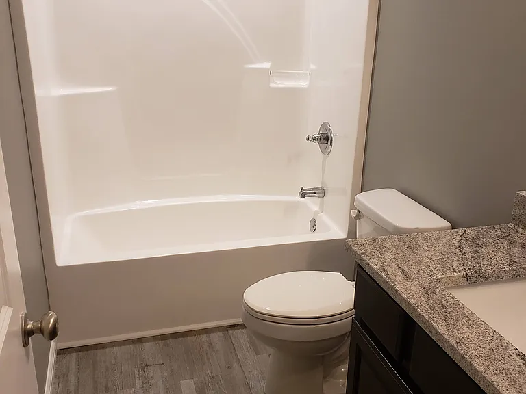 Guest full bath