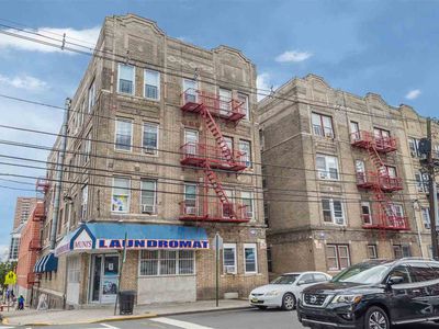5616 Hudson Ave APT 3C, West New York, NJ, 07093