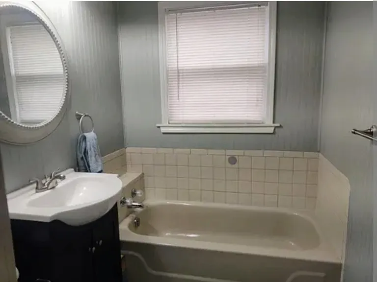 104 N Euclid St — Photo 15