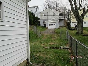 3rd image of 826 Franklin Ave