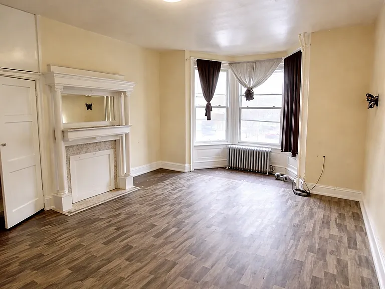 1330 W Hunting Park Ave #2 — Photo 2