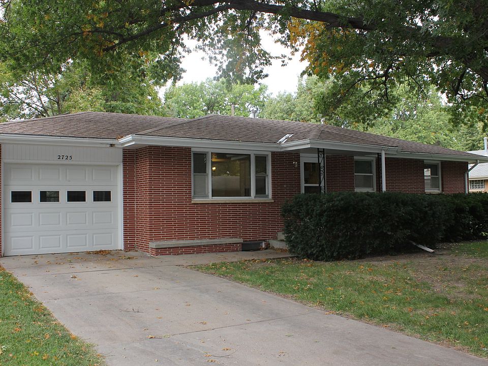 1st image of 2725 S 44th St