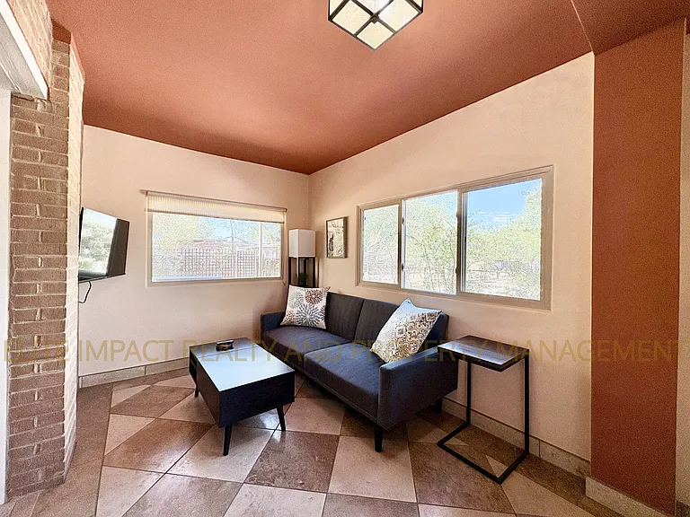 2819 N Woodland Ave #1 — Photo 4