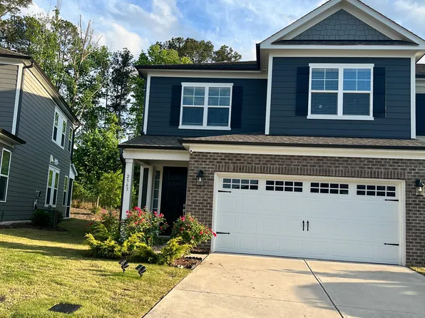 2563 Hutch Ln, Apex, NC 27523