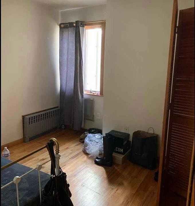 2nd image of 2043 42nd St