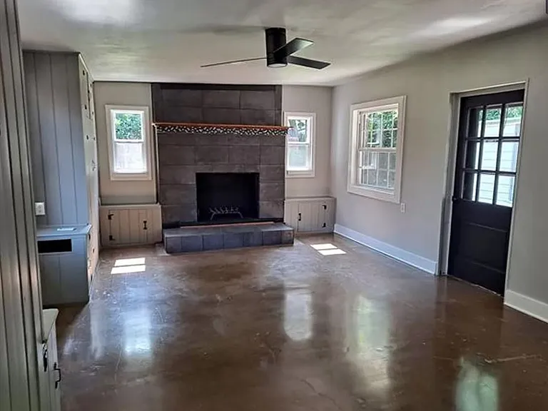 1323 S Delaware Ave — Photo 8