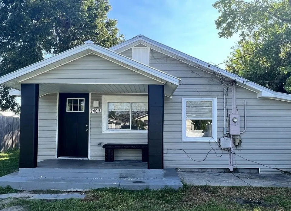240 Kraft Ave #B