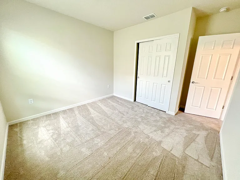 1539 Aspen Ave — Photo 11