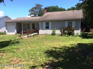2716 Homes Dr, Morehead City, NC 28557