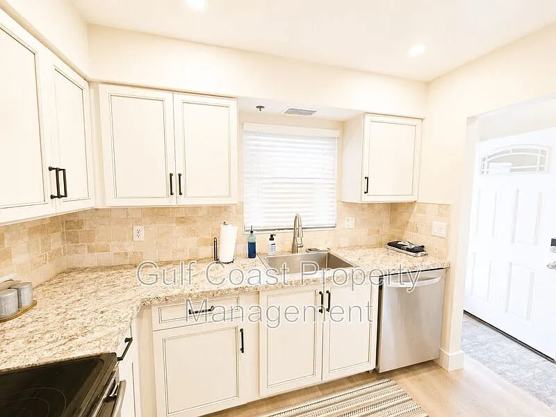 2 bed, 2.0 bath, 1171 sqft, $2,100 — Photo 4
