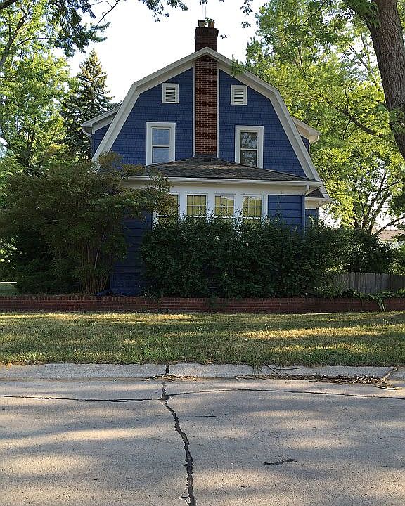 2nd image of 4193 Newberry St