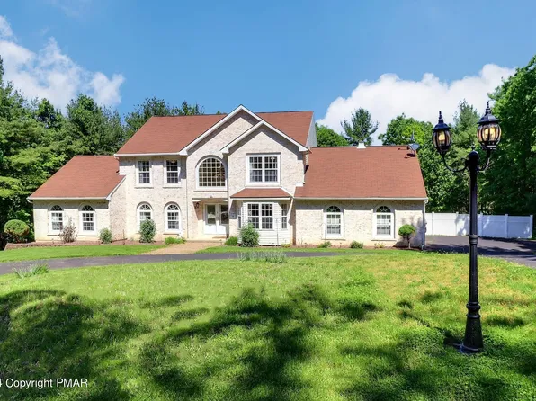 135 View Ct, Saylorsburg, PA 18353