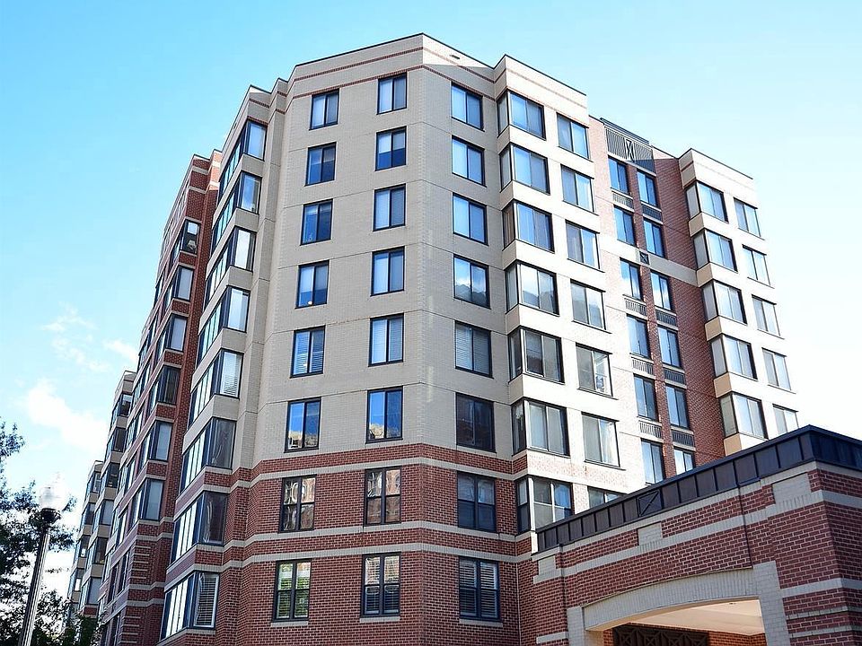 1st image of 2220 Fairfax Dr APT 611