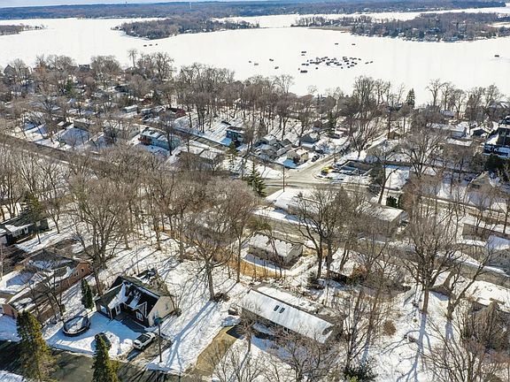 3rd image of 4812 Lanark Rd