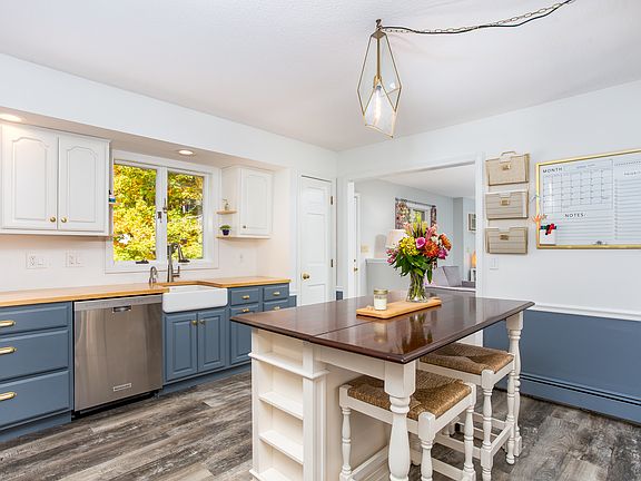 367 West Mountain Road