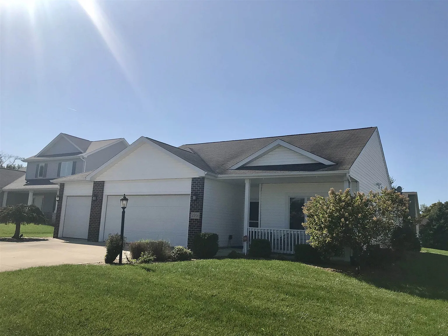 2201 Heather Ct photo 1