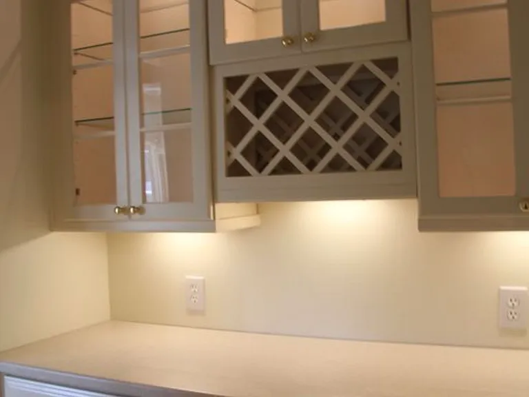 404 Granada Dr — Photo 3