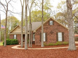 1745 Emerald Mountain Pkwy, Wetumpka, AL 36093